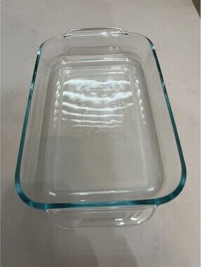 Pyrex Clear Glass w/ Blue Tint Rectangular 2.2 Cup Baking casserole Storage Dish